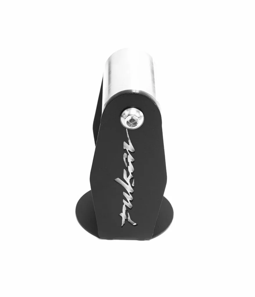 Protector de Bomba de Freno NS200 - Negro Mate con Logo Pulsar