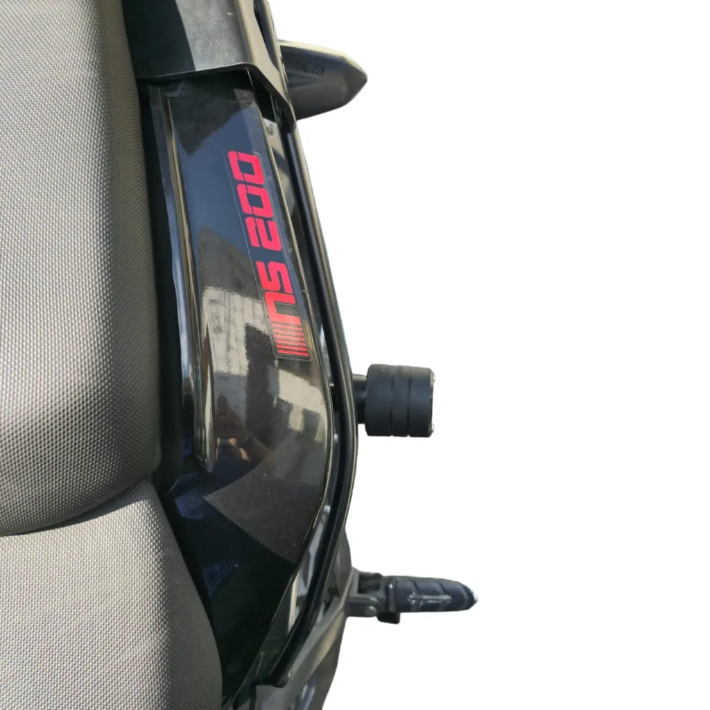 Slider Lateral NS200 - Instalado en Carenado