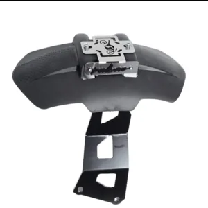 Guardabarros Trasero Corto NS200 - Estilo Carbono