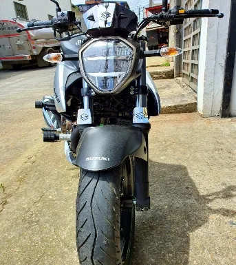 LOGO BARRAS GIXXER 250